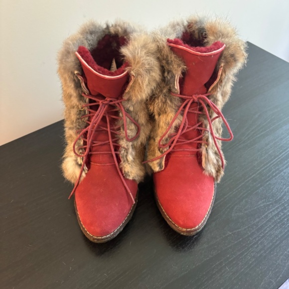Red Fur Trimmed Bootie - Picture 2 of 9